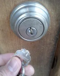 Seattle Emerald Locksmith Seattle, WA 206-408-8180 - key-broke-in-lock